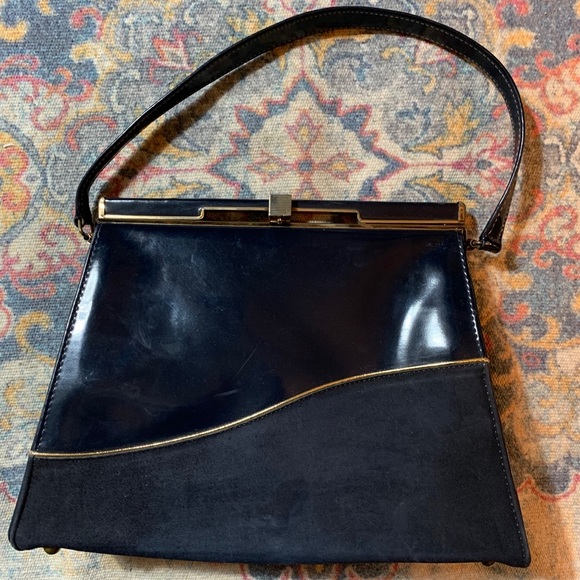 Handbags - Vintage Air Step Purse